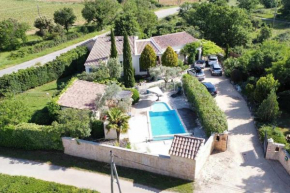 Maison de famille 10 personnes avec piscine
